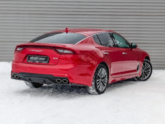 фото Kia Stinger I 2019