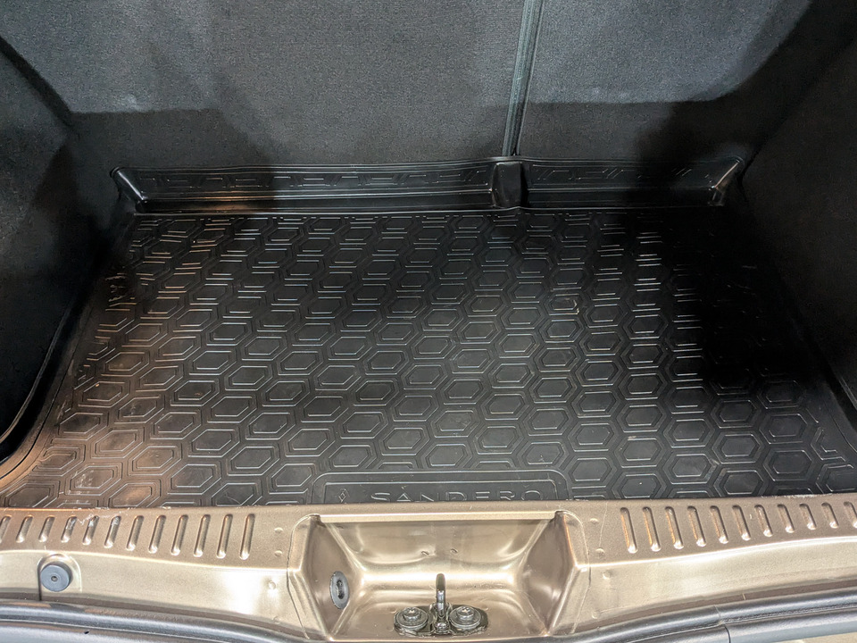 Renault Sandero с пробегом в автосалоне Форис Авто