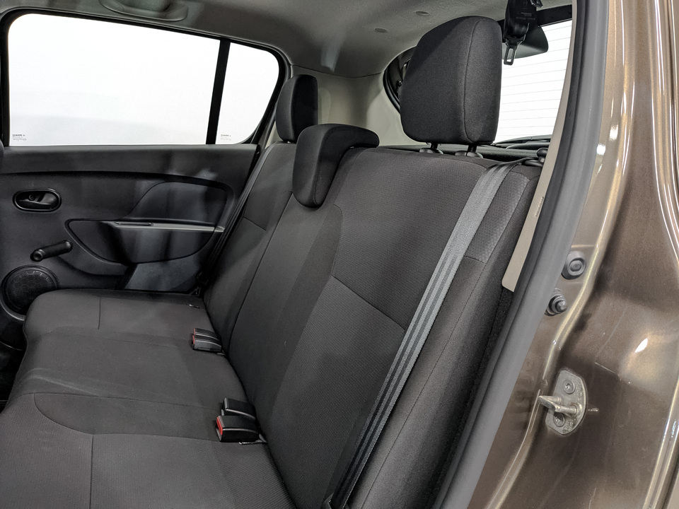 Renault Sandero с пробегом в автосалоне Форис Авто