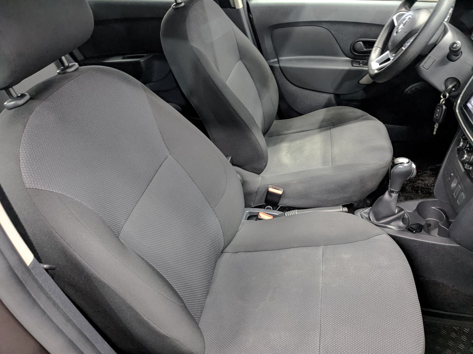 Renault Sandero с пробегом в автосалоне Форис Авто