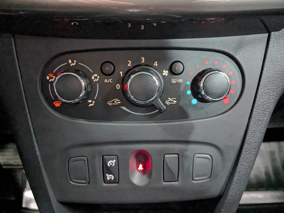 Renault Sandero с пробегом в автосалоне Форис Авто