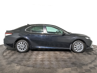 фото Toyota Camry VIII 2021