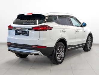 фото Geely Atlas Pro 2023