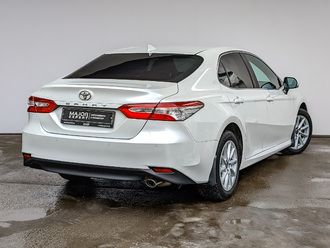 фото Toyota Camry VIII 2022