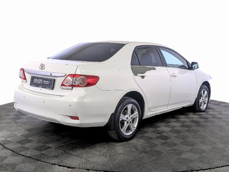 фото Toyota Corolla X 2011