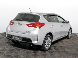 фото Toyota Auris II 2013