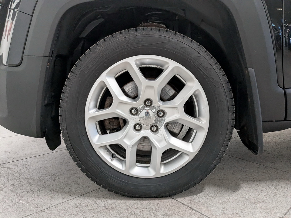 Jeep Renegade с пробегом в автосалоне Форис Авто