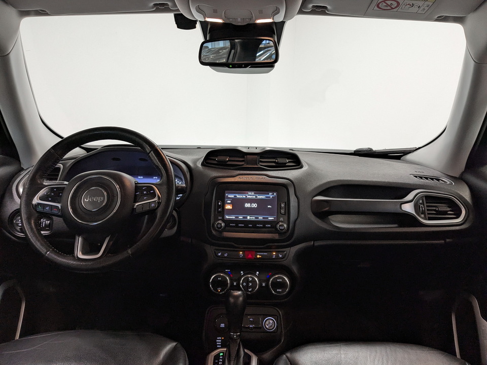 Jeep Renegade с пробегом в автосалоне Форис Авто