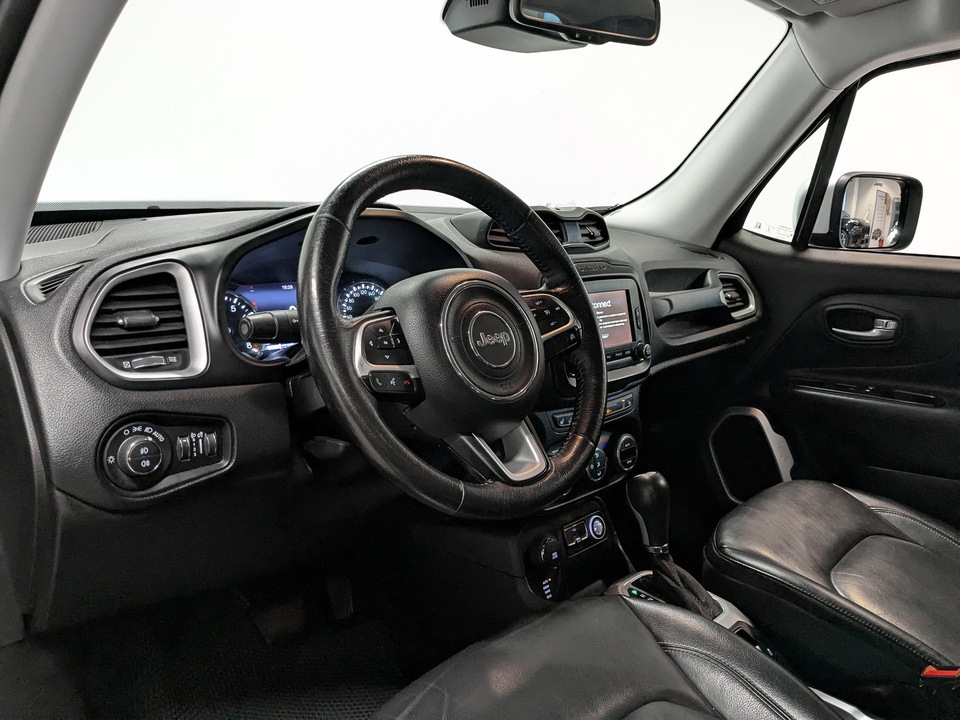 Jeep Renegade с пробегом в автосалоне Форис Авто