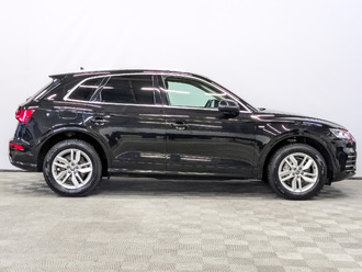 фото Audi Q5 (B9) 2020