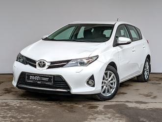 фото Toyota Auris II 2013