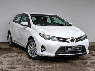 фото Toyota Auris II 2013