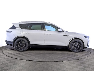 фото Voyah Free 2024