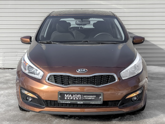 фото Kia Cee`d II 2017