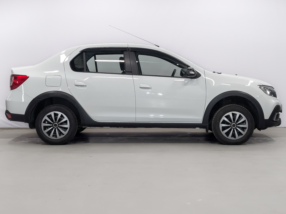 Renault Logan с пробегом в автосалоне Форис Авто