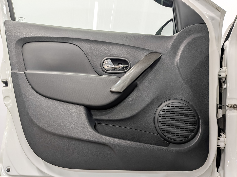 Renault Logan с пробегом в автосалоне Форис Авто