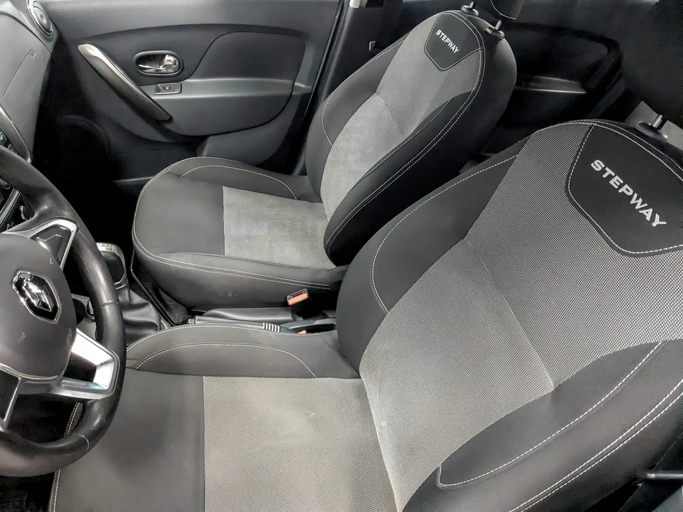 Renault Logan с пробегом в автосалоне Форис Авто