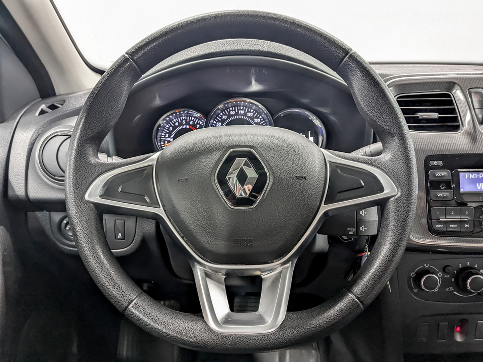 Renault Logan с пробегом в автосалоне Форис Авто