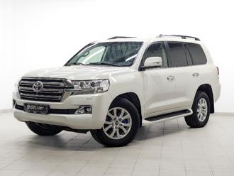 фото Toyota Land Cruiser 200 2020