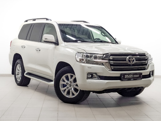 фото Toyota Land Cruiser 200 2020
