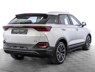 фото FAW Bestune T77 2022