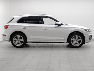 фото Audi Q5 (B9) 2018