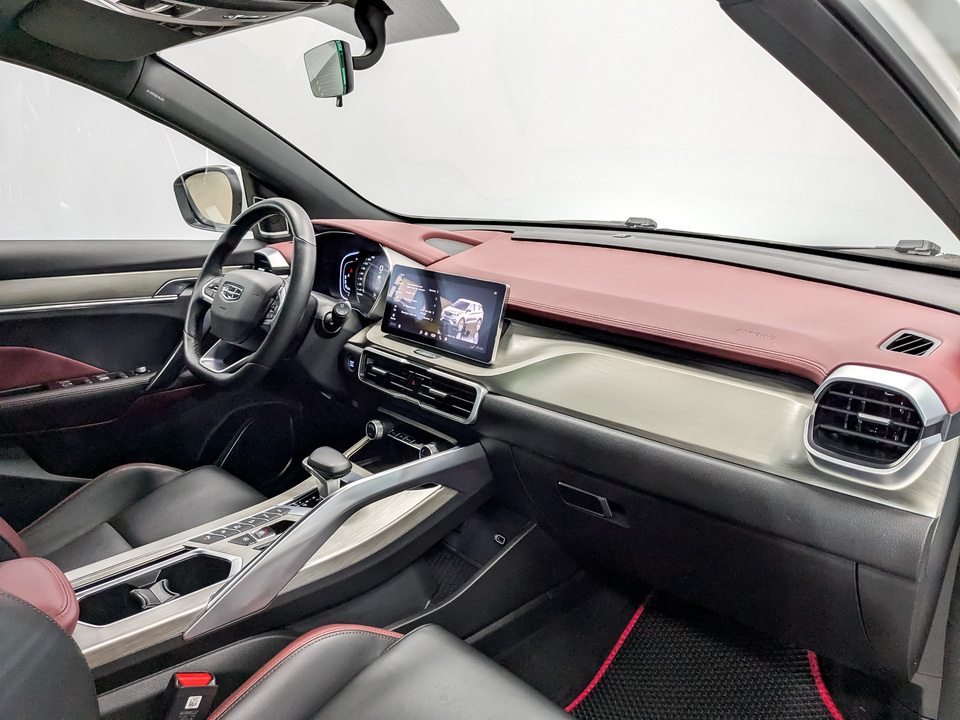 Geely Coolray с пробегом в автосалоне Форис Авто