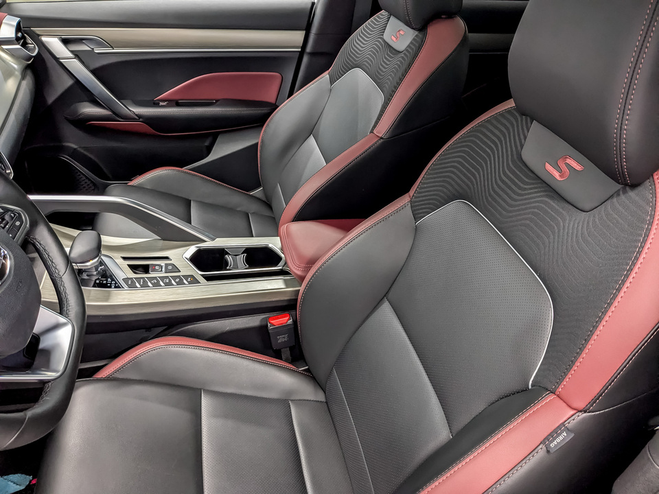 Geely Coolray с пробегом в автосалоне Форис Авто