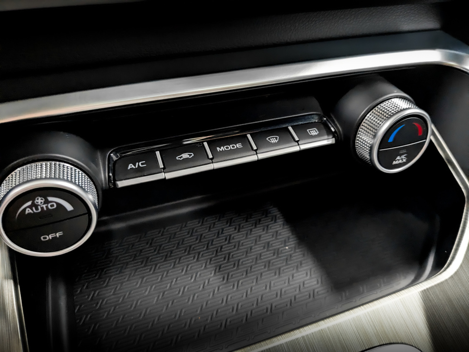 Geely Coolray с пробегом в автосалоне Форис Авто