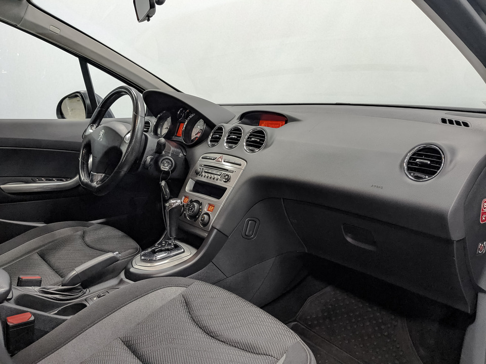 Peugeot 408 с пробегом в автосалоне Форис Авто