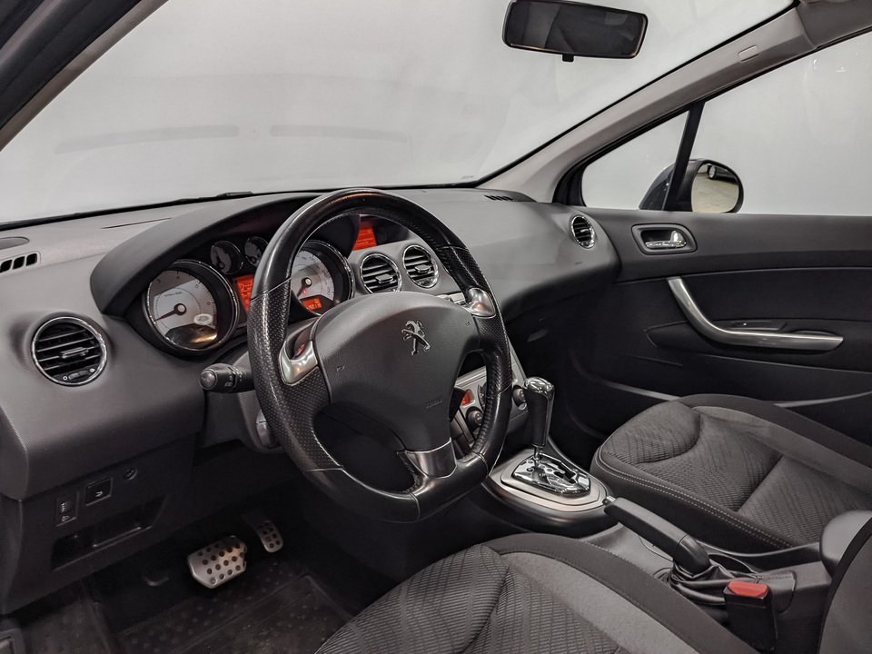 Peugeot 408 с пробегом в автосалоне Форис Авто