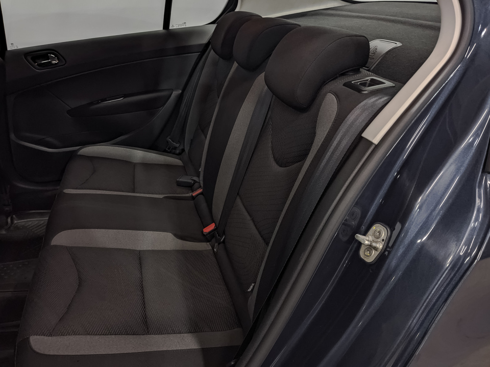 Peugeot 408 с пробегом в автосалоне Форис Авто