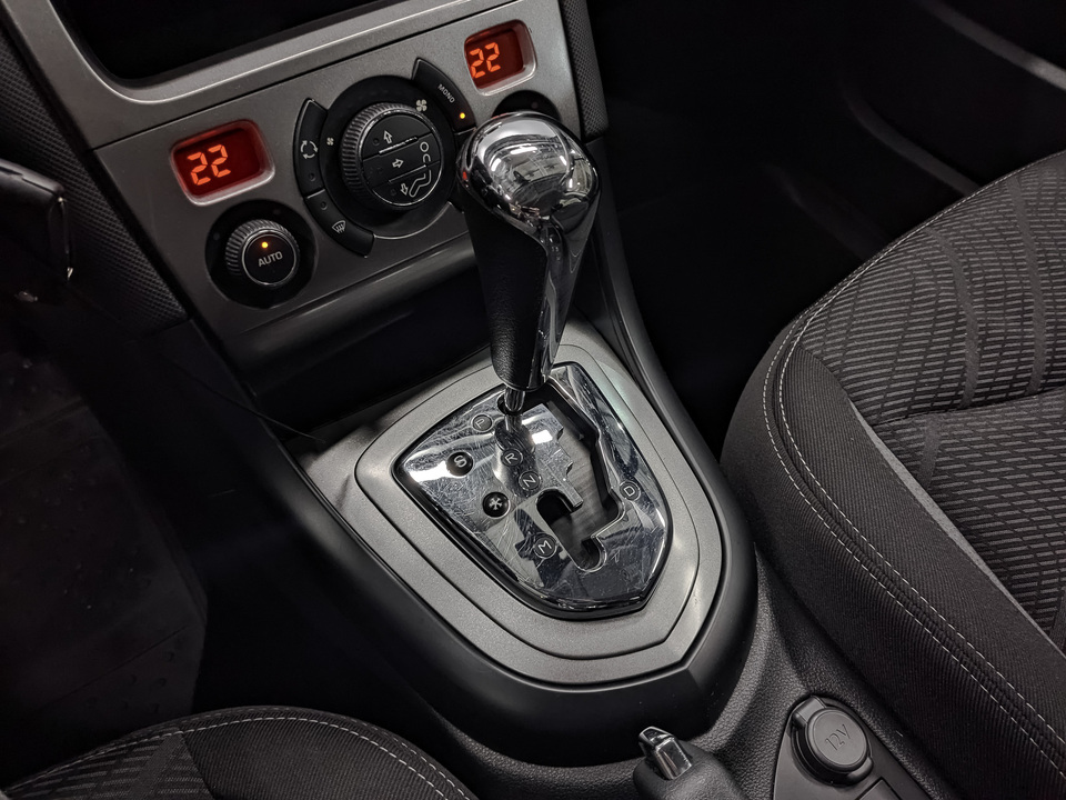 Peugeot 408 с пробегом в автосалоне Форис Авто