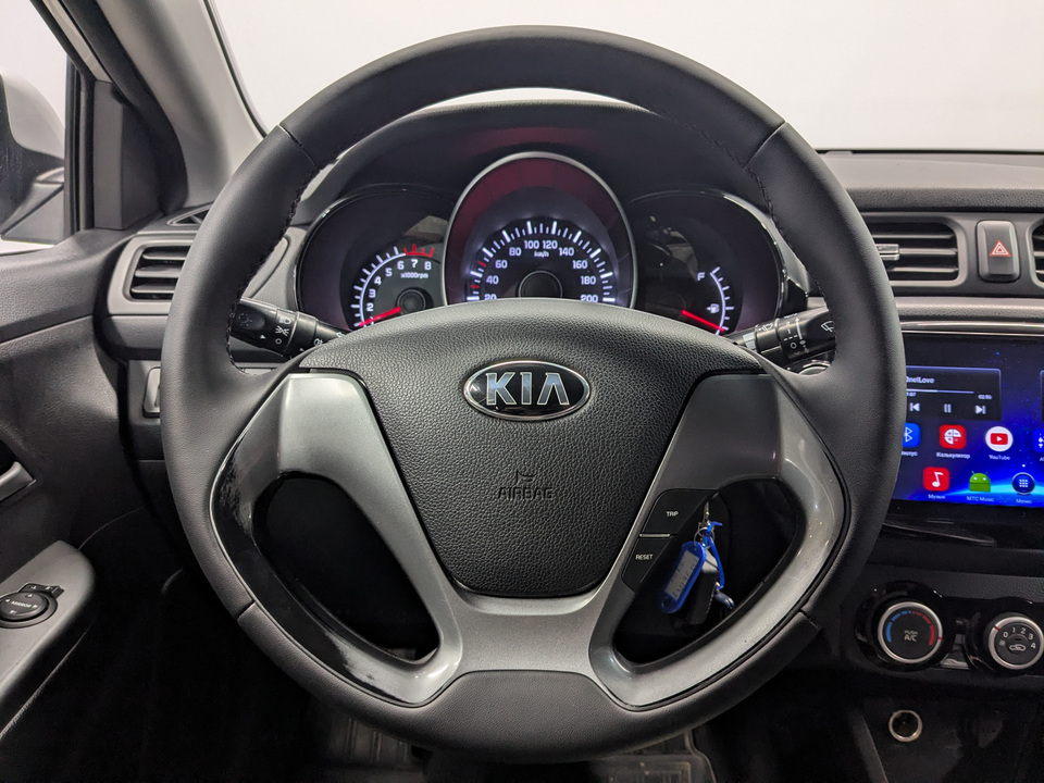 Kia Rio с пробегом в автосалоне Форис Авто
