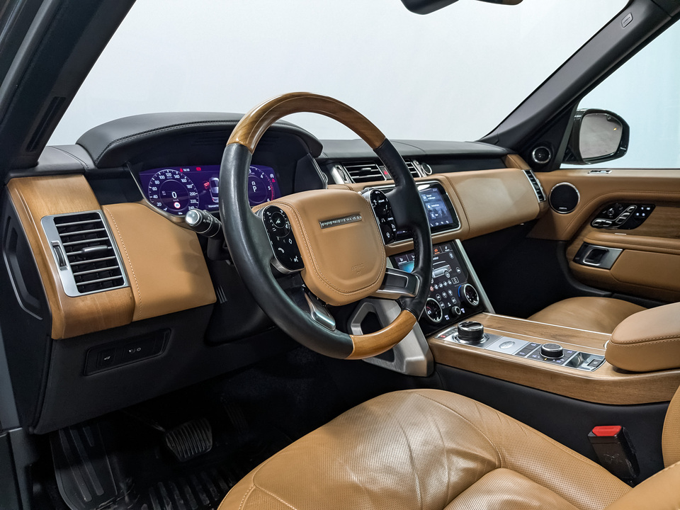 Land Rover Range Rover с пробегом в автосалоне Форис Авто