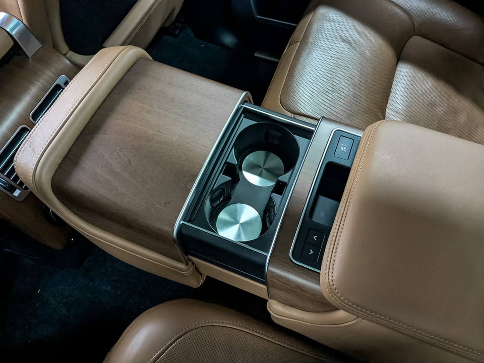 Land Rover Range Rover с пробегом в автосалоне Форис Авто