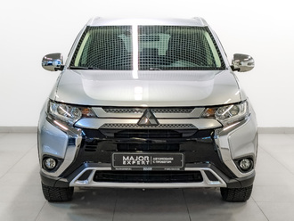фото Mitsubishi Outlander III 2020