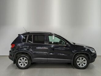 фото Volkswagen Tiguan I 2010
