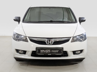 фото Honda Civic VIII 2010