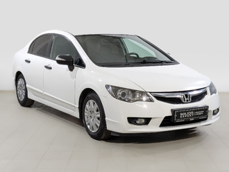 фото Honda Civic VIII 2010
