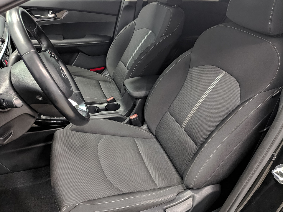 Kia Cerato с пробегом в автосалоне Форис Авто