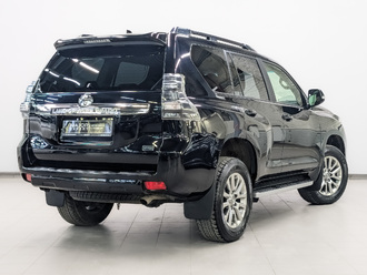 фото Toyota Land Cruiser Prado 150 2017