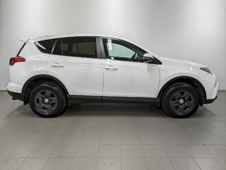 фото Toyota RAV 4 IV 2017