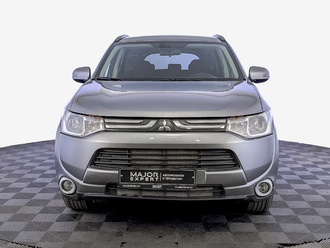фото Mitsubishi Outlander III 2012