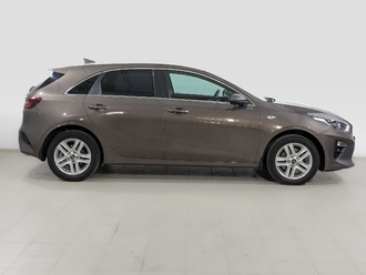 фото Kia Ceed III 2020