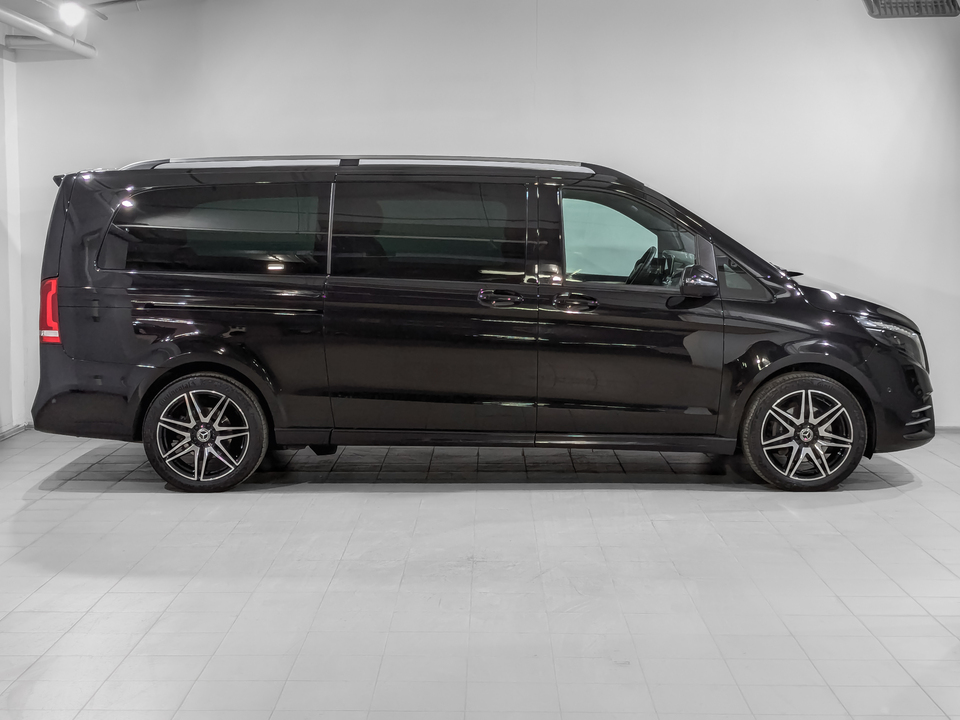 Mercedes-Benz V-Класс 2023 72 885км фото №4