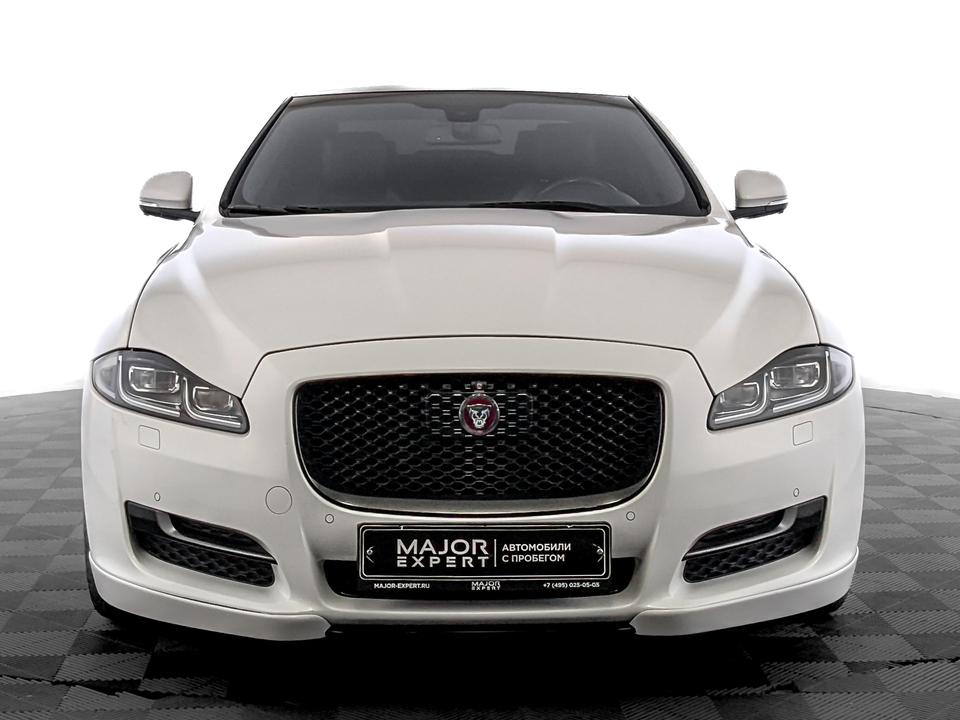 Jaguar XJ 2016 40 122км фото №2