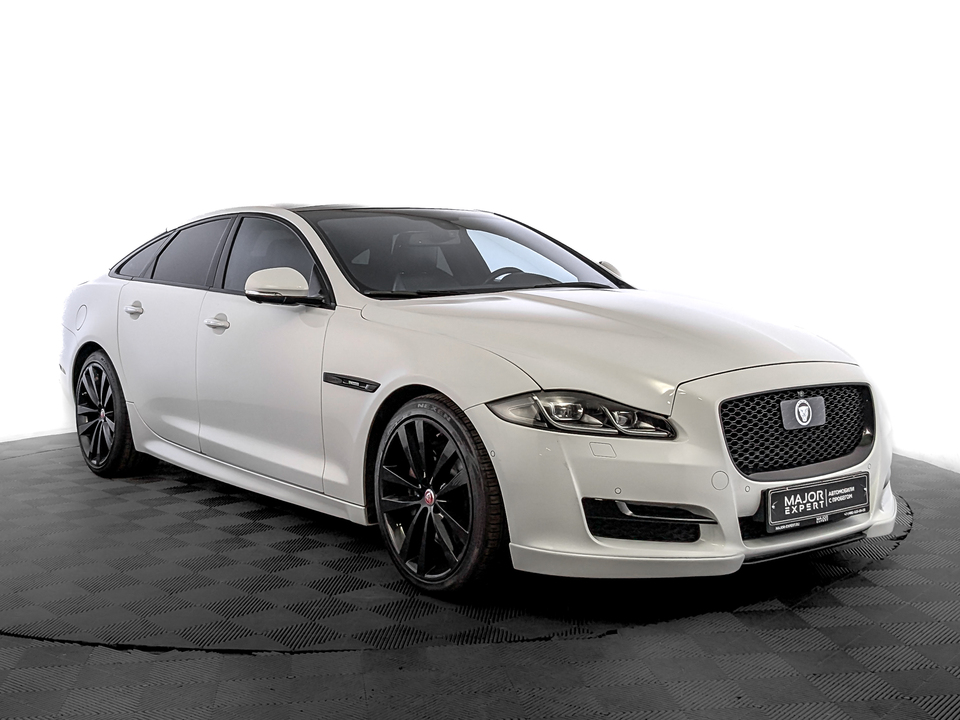 Jaguar XJ 2016 40 122км фото №3