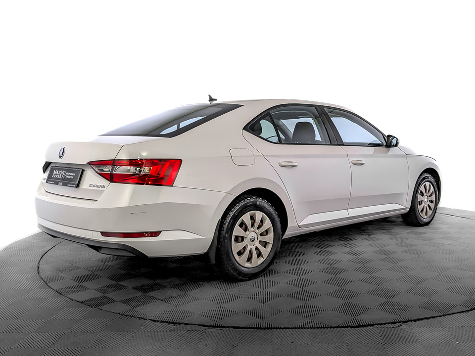 Skoda Superb 2019 94 130км фото №5