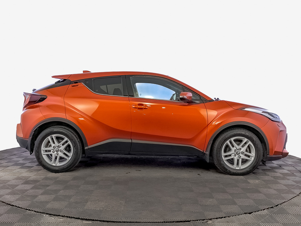 Toyota C-HR 2021 56 106км фото №4